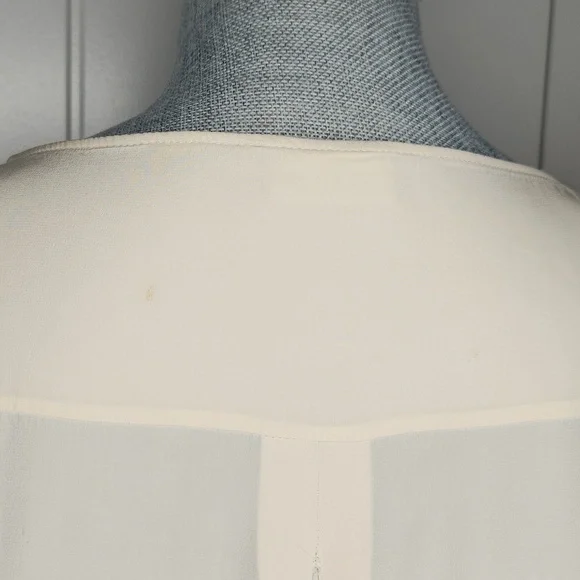 AKRIS punto silk ivory long sleeve bouse, size 6. - Picture 8 of 13